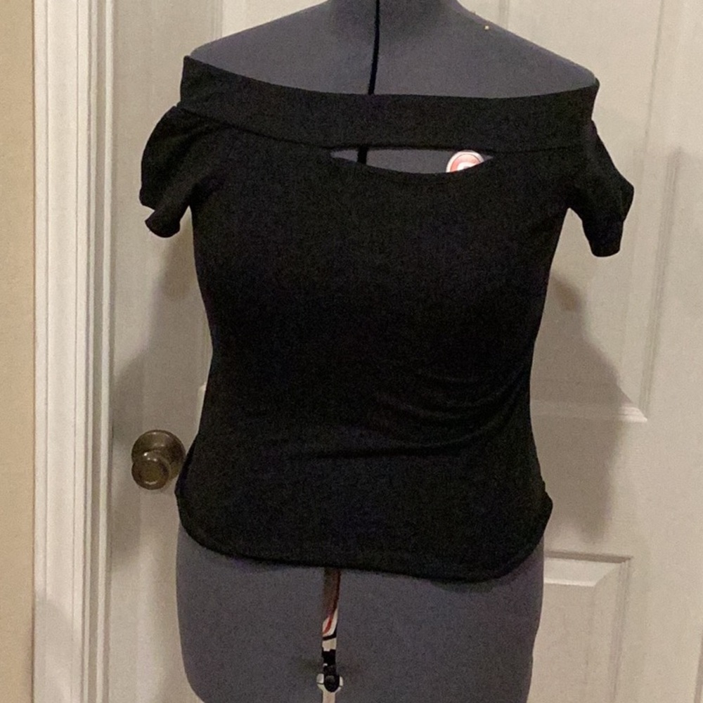 Sexy Black Cold Shoulder Top